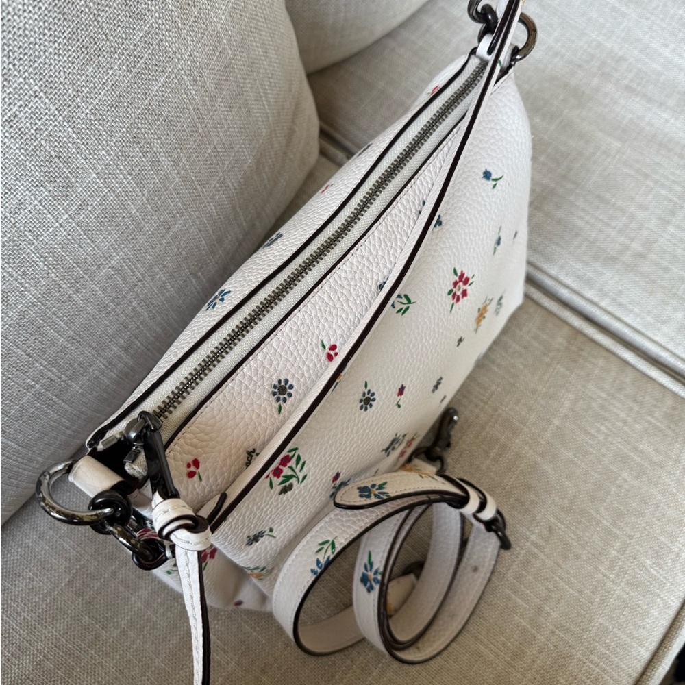 Coach Shay Crossbody Bag With Wildflower Print pebbled leather - Picture 11 of 17